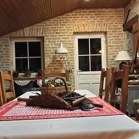 Re Pause Pieds Du Four D'en B&B *